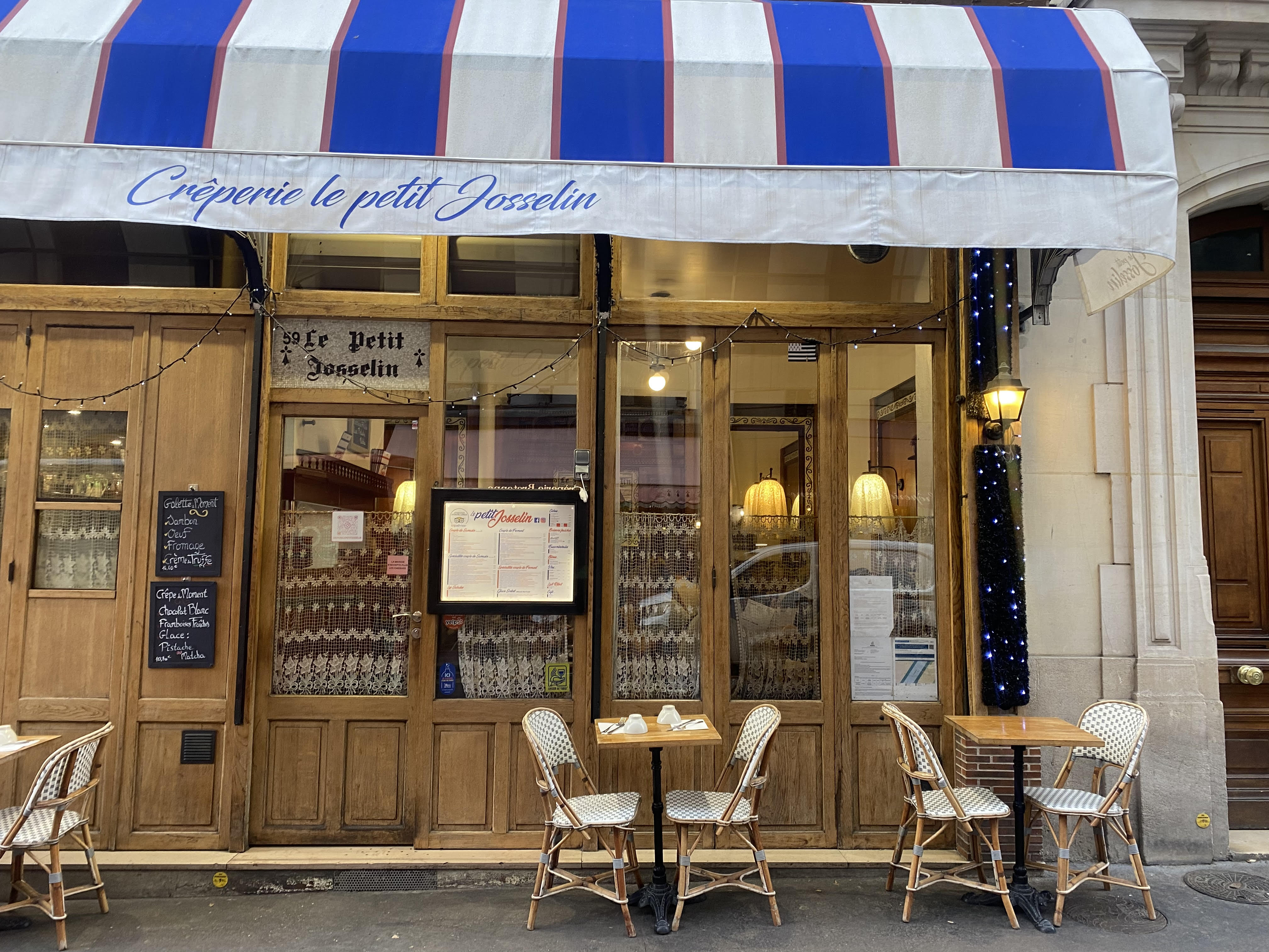 パリの老舗クレープ屋さん「Crêperie Le Petit Josselin」 | ともすけ